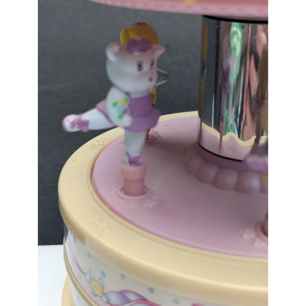 1999 Vtg Wind Up Music 'N Motion Carousel Jewelry Box Moose Mountain Care Bears